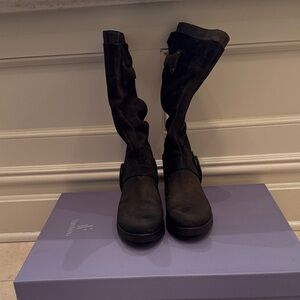 Women's Black Mid-Calf Leather Boots